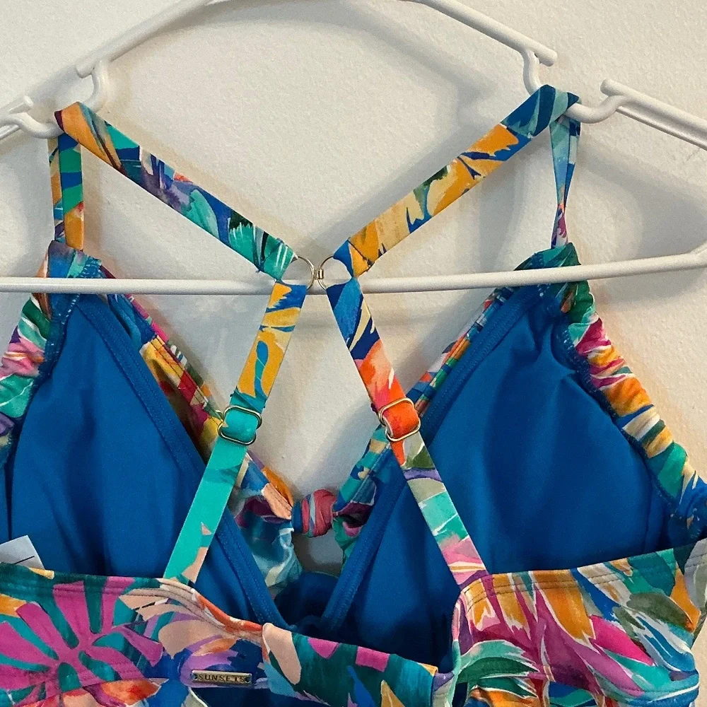 NWOT Sunsets Separates Maeve Tankini Top Alegria Size 36D Underwire